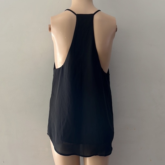 Women scrappy tank top size medium - Picture 2 of 3